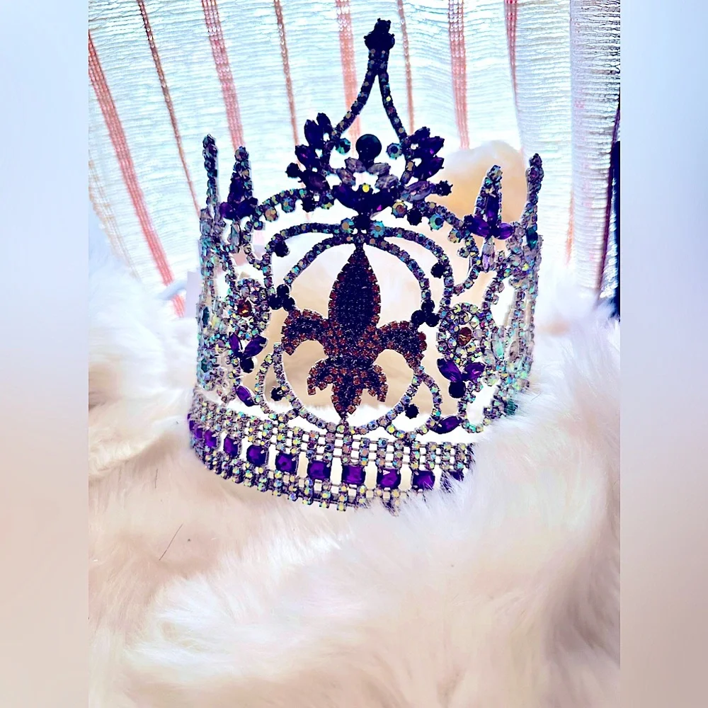 MardiGras flour-de-lyes Beauty Queen Renaissance Crown Every Queen Needs A Crown